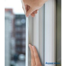 Ajtó- és ablaktömítő szalag, 9 mm x 6 m, TESA 'tesamoll® Premium Flexible', átlátszó